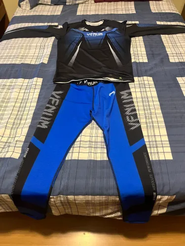 Kit Rash Guard + Calça de Compressão Venum tamanho GG