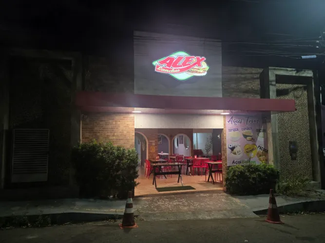 AUXILIAR DE COZINHA