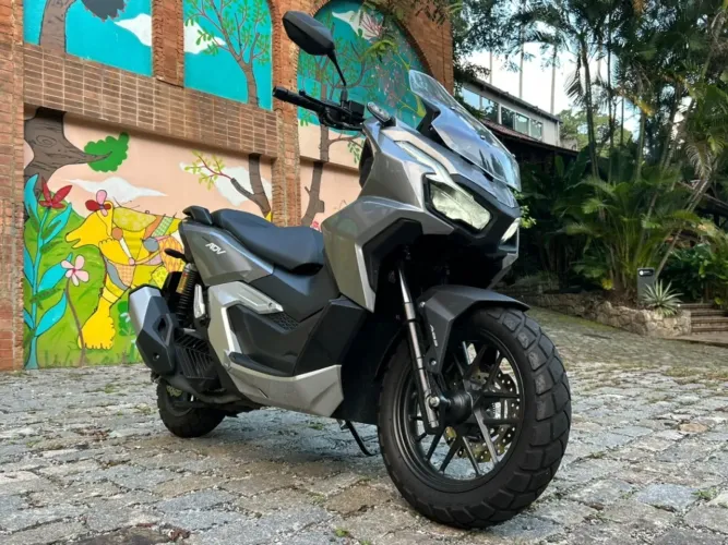 Honda Adv 160 2025