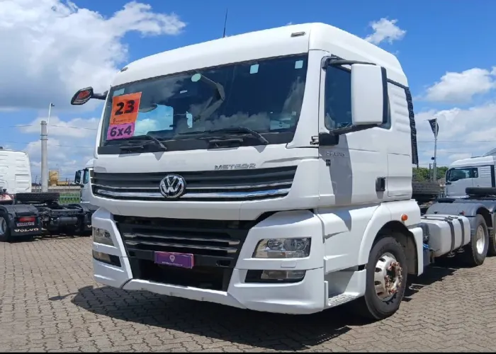 Volkswagen 29.520 Meteor 29.520 6x4 2p (diesel)(E5) 2022/2023 Vamos Seminovos São Leopoldo