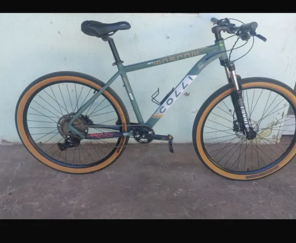 BICICLETA COLLI MOSCOW ARO 29 - 12V - FREIO HIDRÁULI
