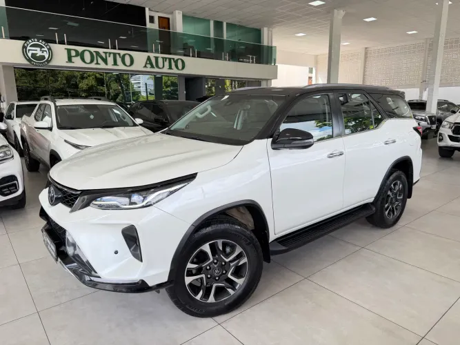 Toyota Hilux SW4 SRX 4X4 2.8 TDI 16V Dies. Aut. 2021