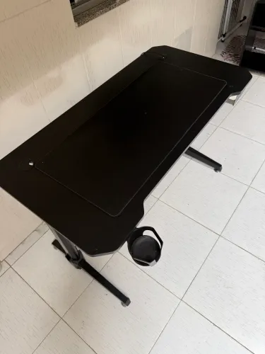 Mesa gamer rise com led