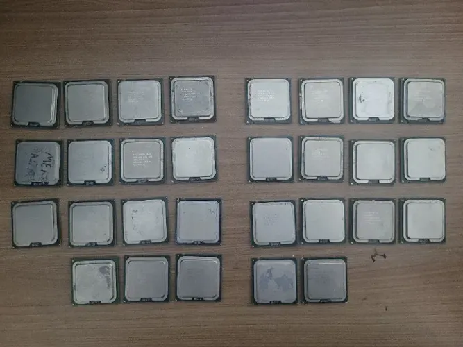 29 Processadores 775 Pentium/Celeron por R$100,00