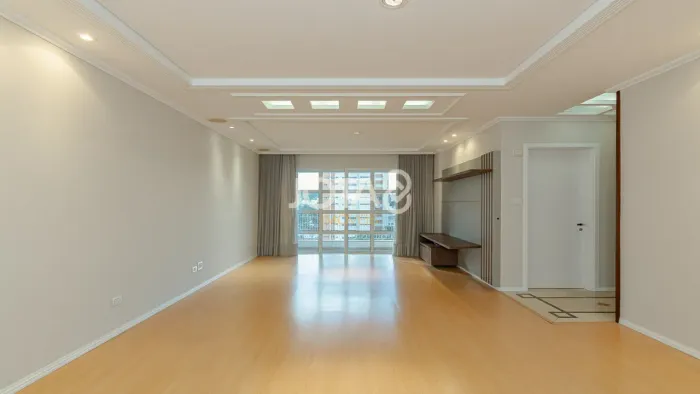 APARTAMENTO ENSOLARADO E MUITO BEM LOCALIZADO NO BIGORRILHO Apartamento 4 Quartos No Bigor