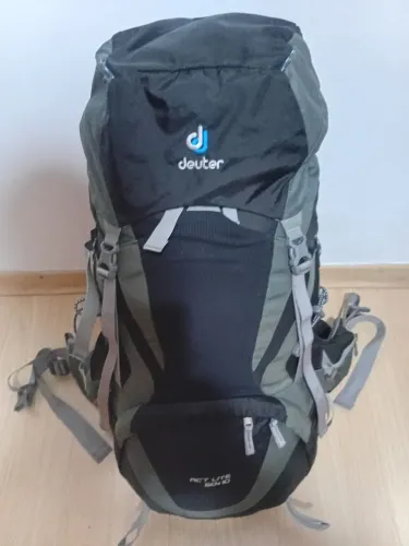 Mochila deuter act lite 50 + 10