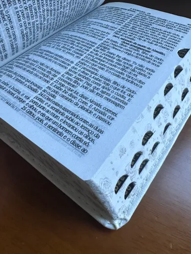 Bíblia Sagrada Branca Harpa Pentecostal Letra Grande Almeida Revista e Corrigida