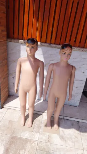 Manequim infantil