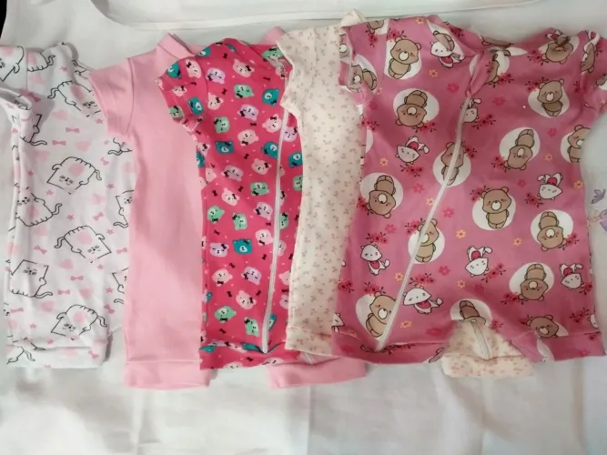Roupa e desapego bebê