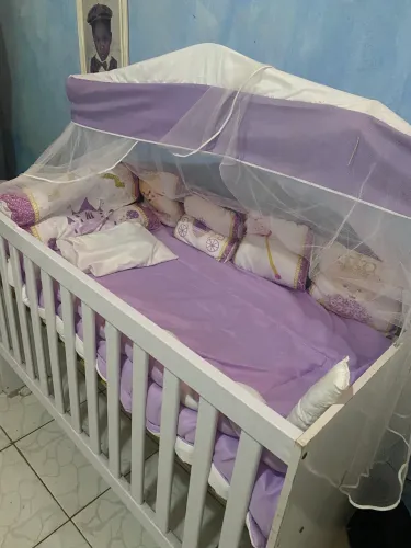 Kit berço nunca usado semi novo