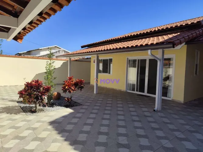 Casa linear condomínio em Maricá