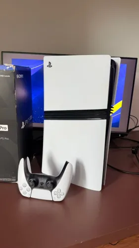 PS5 PRO Seminovo - (Em até 12x nos cartões)