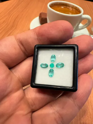Conjunto Esmeralda e turmalina Paraíba centro 