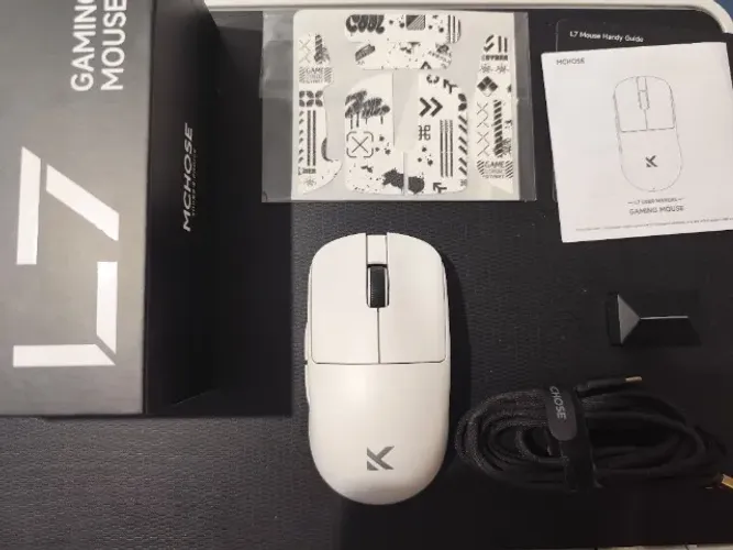 Mouse Gamer MCHOSE L7 Pro, Wireless, Bluetooth, 26000 DPI, 8K, Sensor PAW 3395, Branco, HW