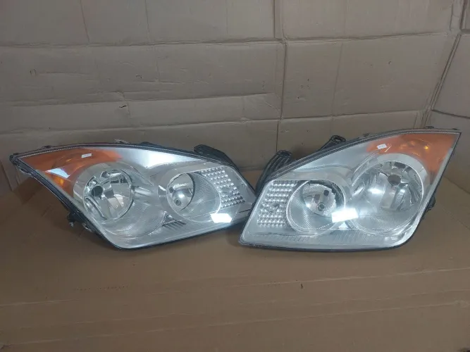 Par farol original fiesta ford