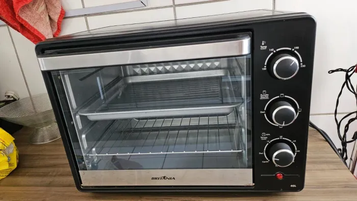 Forno elétrico Britânia 
