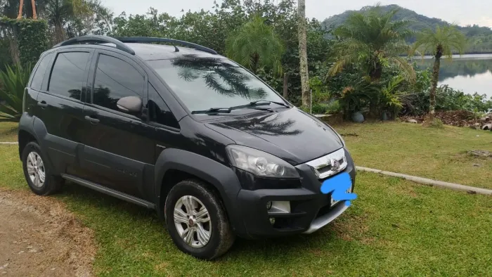 Fiat Idea Adv./ Adv.lock.dualogic 1.8 Flex 5P 2013