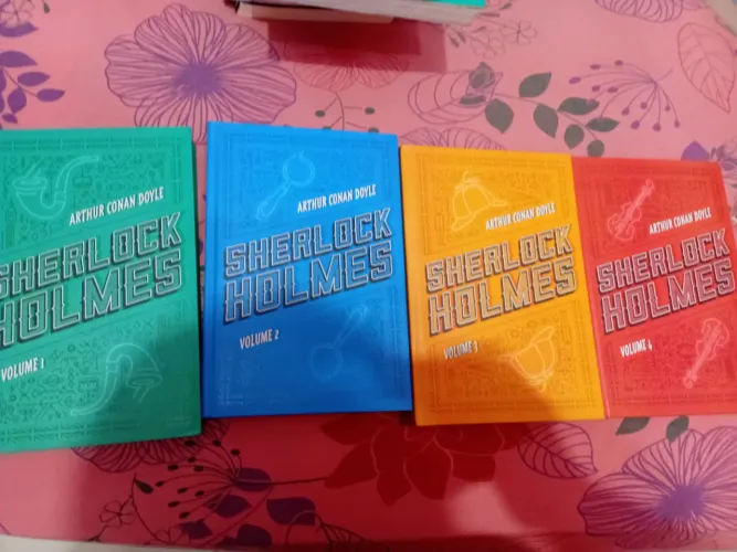 Vendo coleção completa de Sherlock Holmes