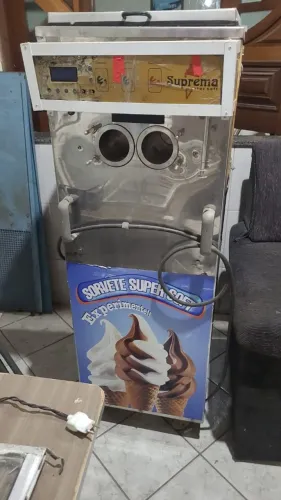 Máquina de Sorvete 