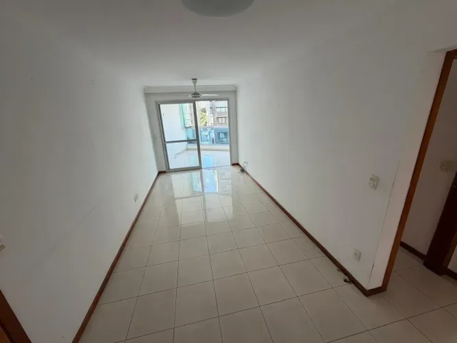 Imóvel para aluguel possui 70 metros quadrados com 2 quartos em Praia do Suá - Vitória - E