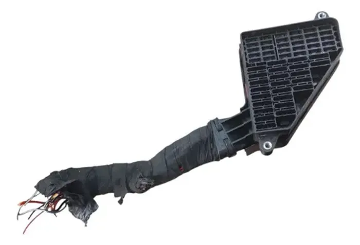 Caixa Fusíveis Chicote Vw Polo 2003 2007 6q1970091d