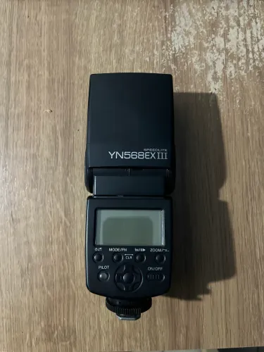 Flash Youngnuo 568 III - Cânon