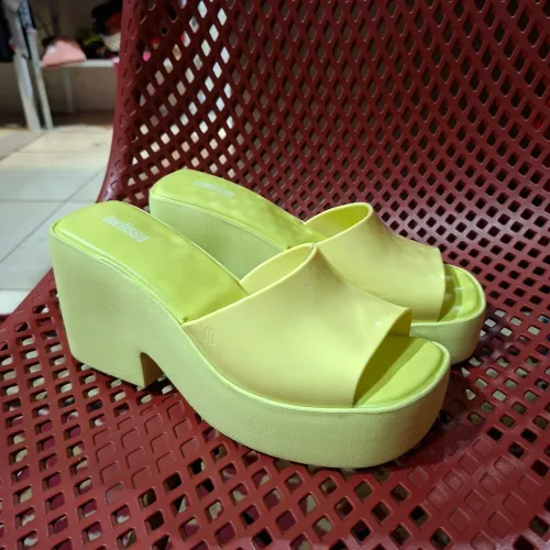 Tamanco Melissa Posh Verde Limão - Tam 38