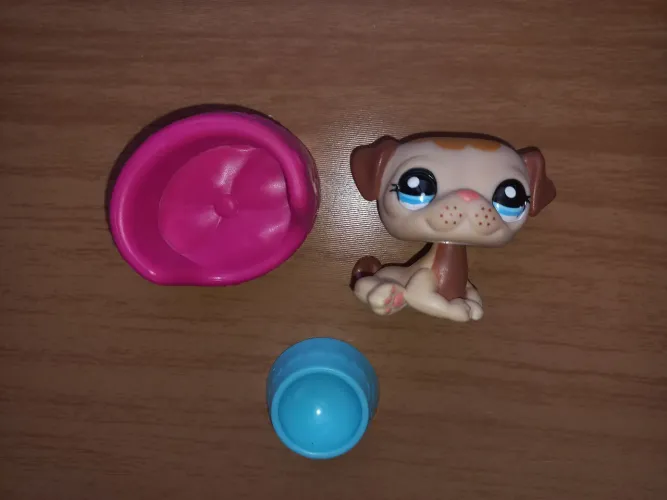 Pug #1753 Littlest Pet Shop com acessórios