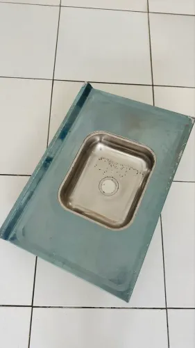 Pia inox no plástico