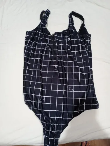 Maiô Preto e Branco GG - Zíper na Frente - Usado em Ótimo Estado