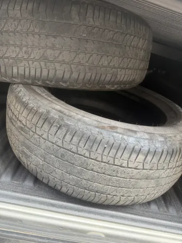 2 pneus meia vida bridgestone 255 60 R18