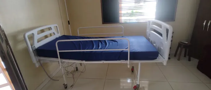 Cama hospitalar motorizada 2 movimentos 