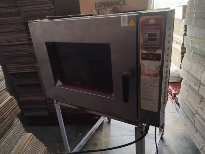 Forno profissional a Gaz com vapor
