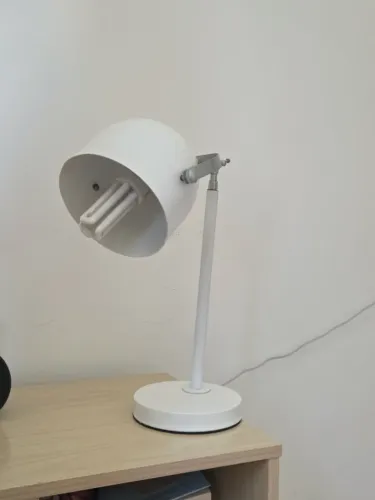 Luminária de Mesa Articulada Metal Branca Abajur Escritório Estudos