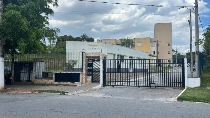 Apartamento no Condomínio Canto dos Passaros - Jardim Maria Amália / Sp
