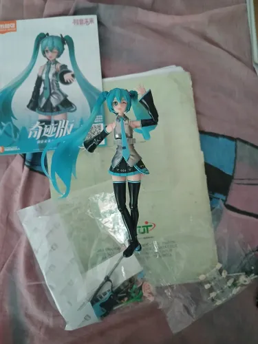 Hatsune Miku anime importada blokees