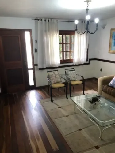Casa 4 dormitórios para alugar Areal Pelotas/RS