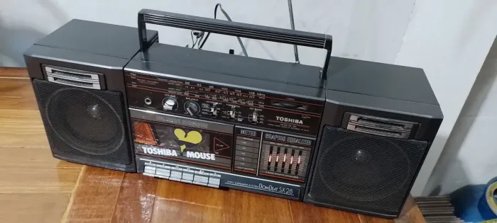 Radio toshiba ler a descrição
