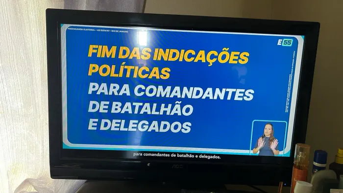 Tv 32 aoc