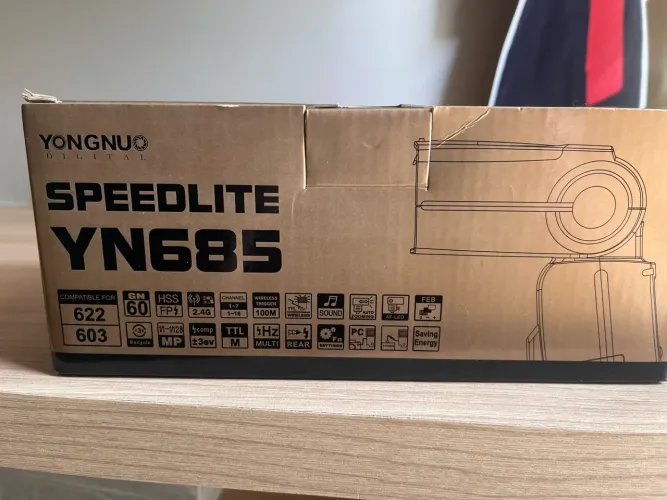 Flash Yongnuo Speedlite YN685
