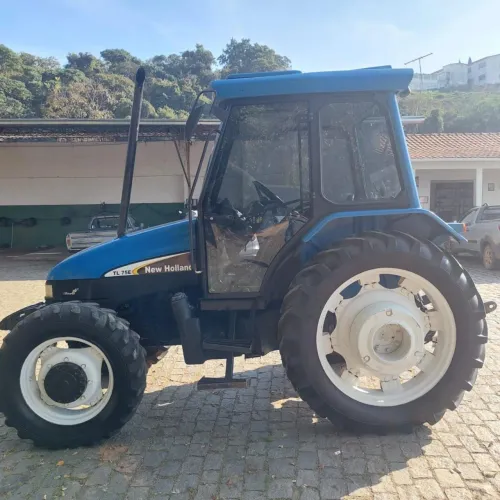 Trator TL75e New Holland