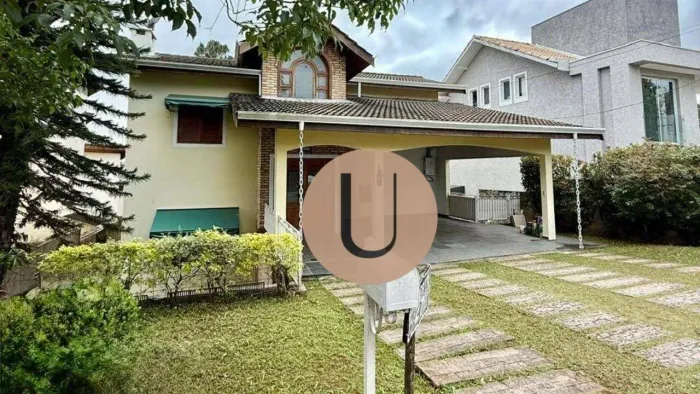 Casa de alto padrão com 293m para no Condomínio Nova Higienópolis - Granja Viana, com 3 su