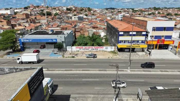 Terreno Comercial na entrada de Aracaju - Av. Osvaldo Aranha