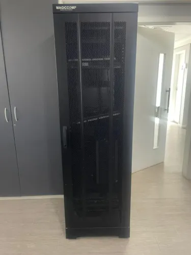 RACK PARA SERVIDOR 