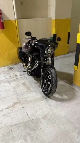 Harley Sport Glide FLSB - Espetacular 