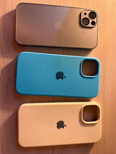 Kit 3 capinhas para celular - iPhone 13