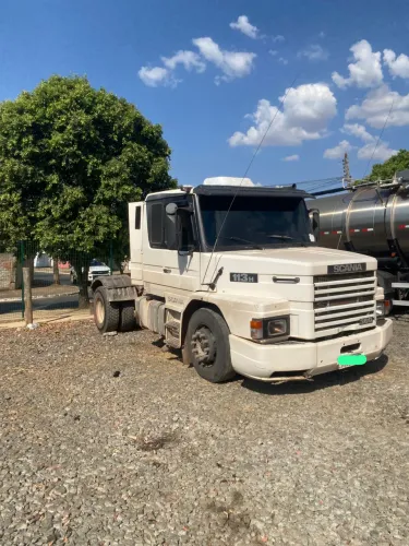 Scania 113H 1993 com motor trancado