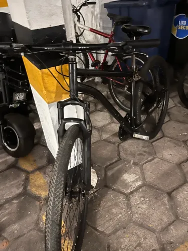 Bicicleta toda boa vendendo pra comprar outra