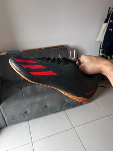 Chuteira futsal adidas deportivo II IN preto e vermelho
