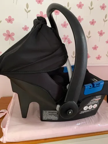 BEBÊ CONFORTO SEMI NOVO